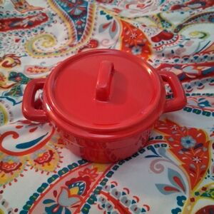 Pier 1 One Red Stoneware Dishr 1 Red Stoneware Dish with Lid Single Serve